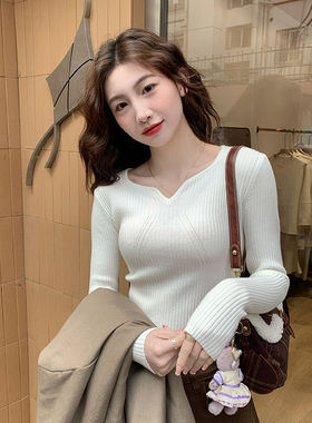 白色V领针织打底毛衣女内搭2025秋冬新款黑色高级感长袖修身上衣