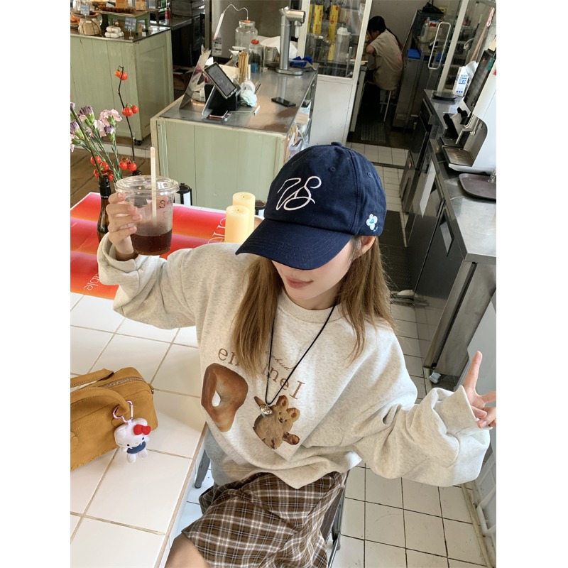 复古贝果小熊印花宽松卫衣