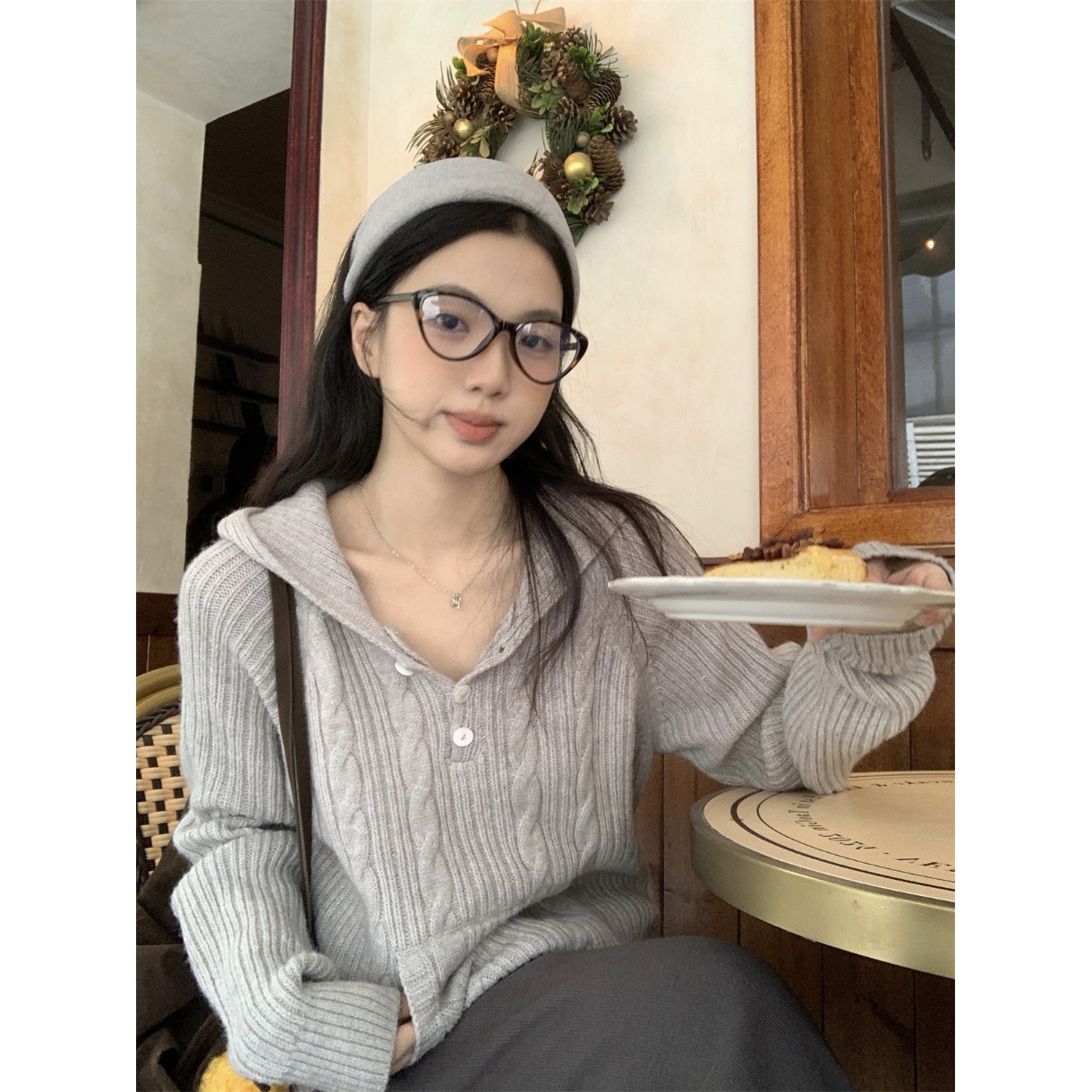 复古灰色麻花连帽纽扣毛衣针织衫