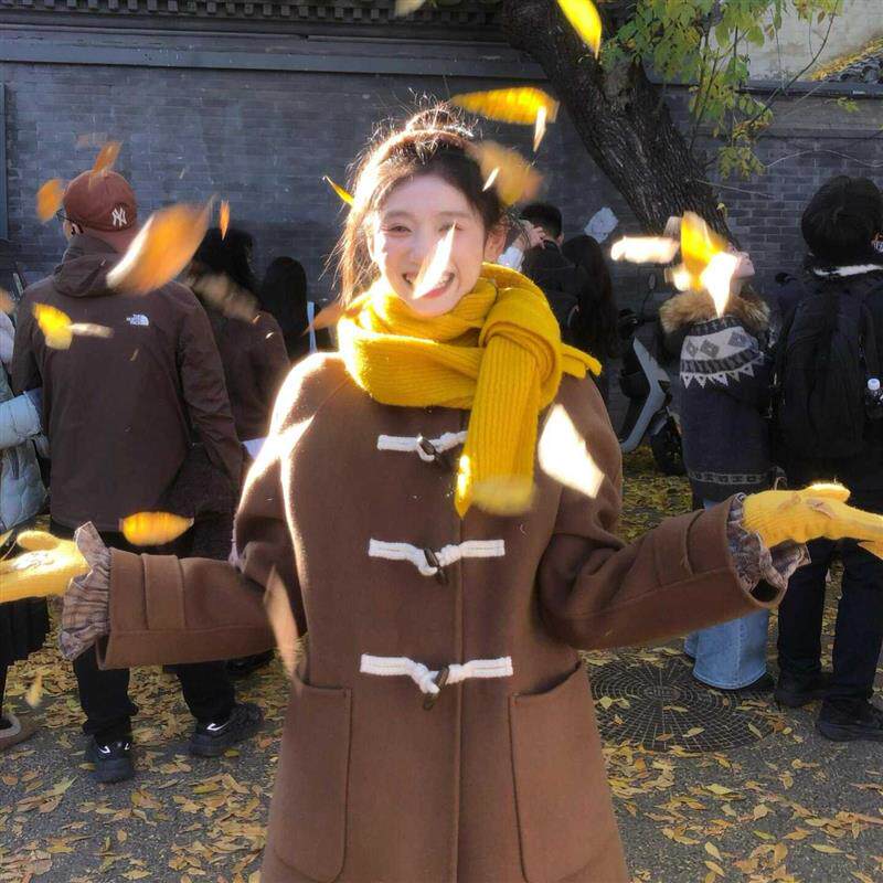 显白姜黄色围巾女款2026新款秋冬韩系氛围感纯色百搭护颈针织厂家