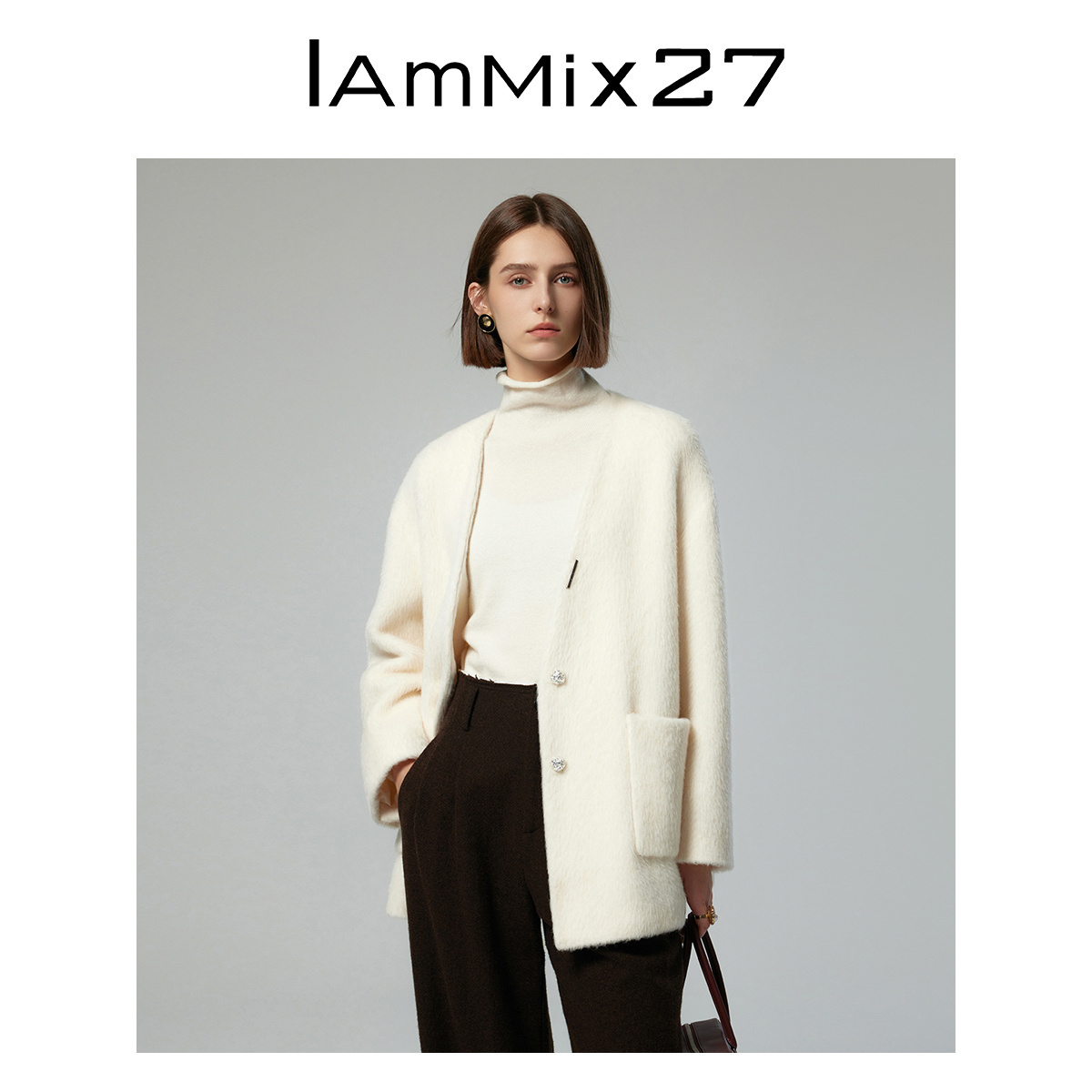 iammix27冬季白色V领毛呢大衣