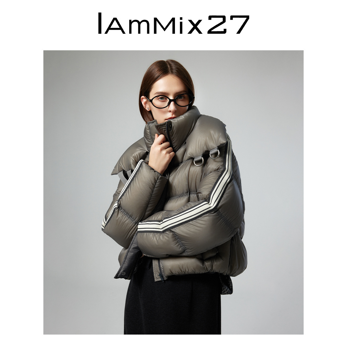 iammix27短款轻暖双层领羽绒服