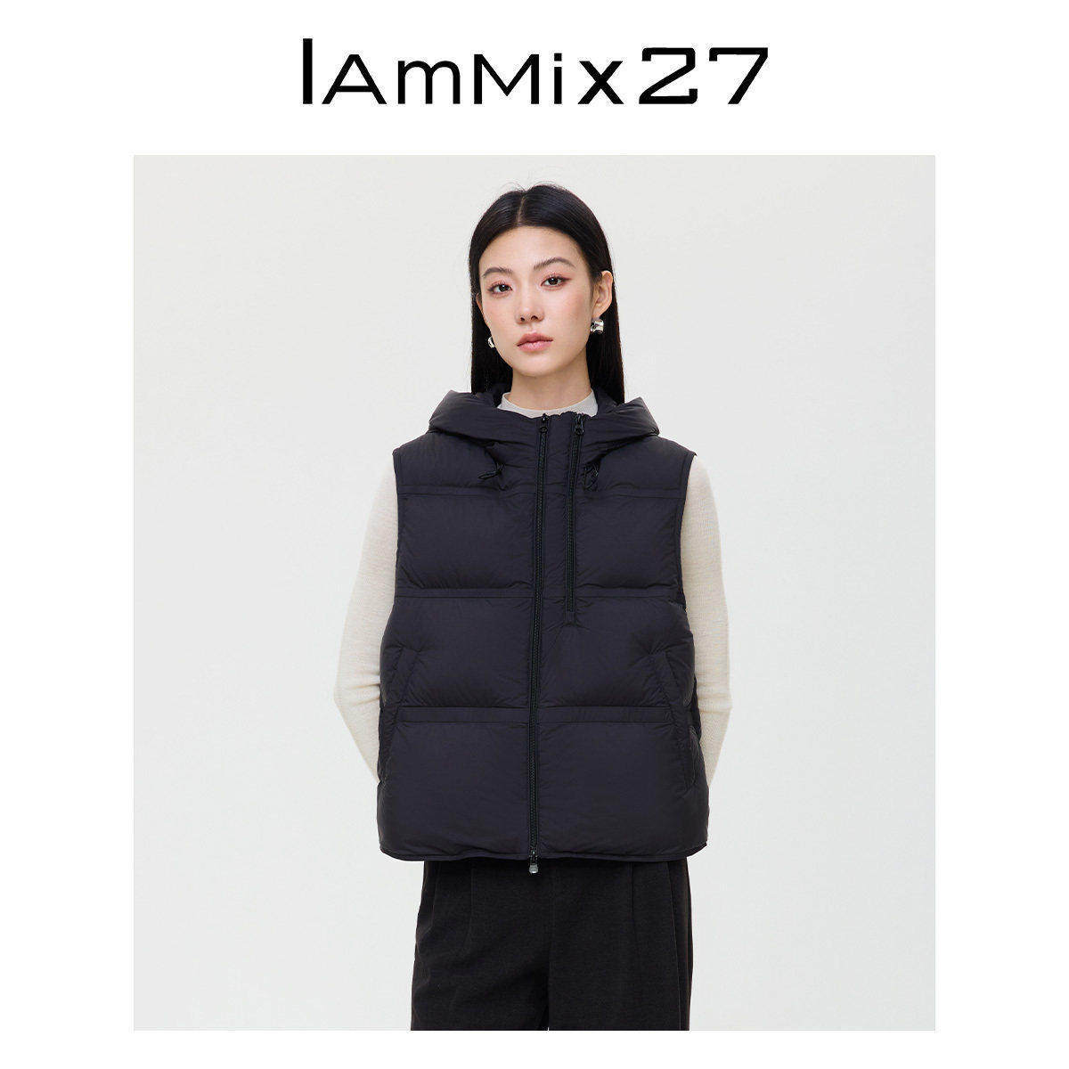 IAmMIX27冬季连帽羽绒马甲女短款蓬松保暖黑色百搭无袖羽绒服外套