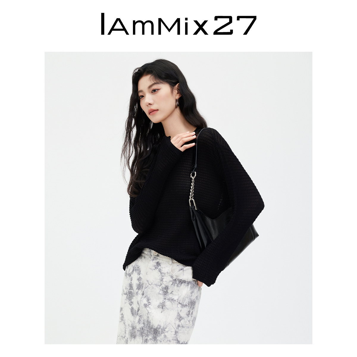 iammix27黑色宽松圆领套头针织衫