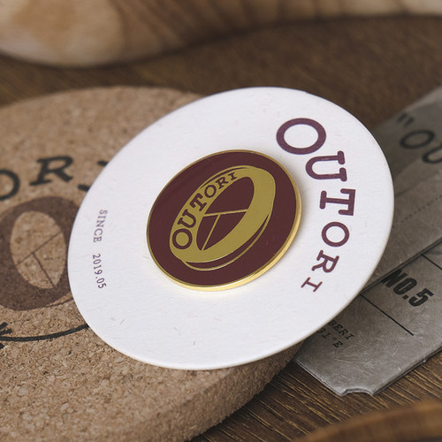 OUTORI锌合金珐琅工艺胸针
