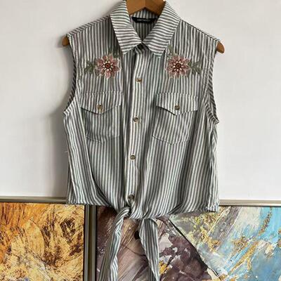 重工花朵刺绣纯棉条纹无袖衬衫