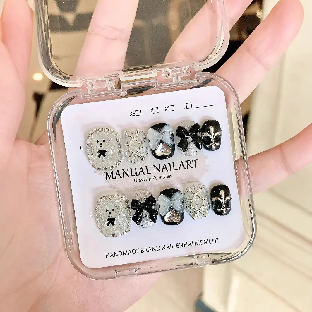 【原创实拍】纯手工穿戴甲新款网红蝴蝶结黑白小熊美甲贴片成品甲