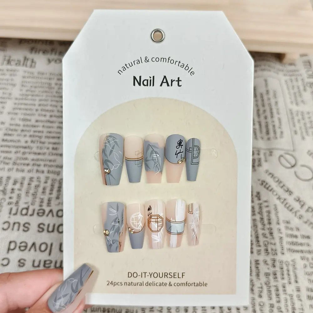 新款纯手工穿戴甲片雾霾蓝法式美甲片24片中国风窗框寒竹指甲贴片