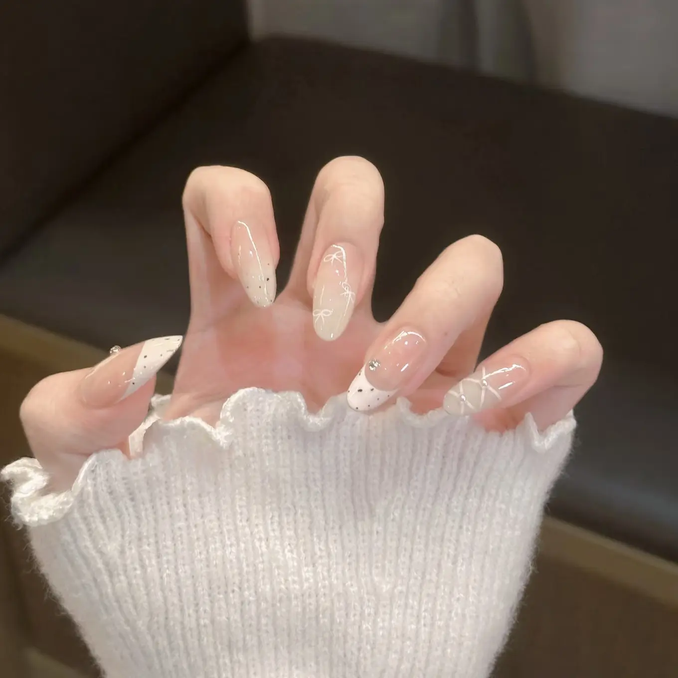 黛瑞森 【温柔贝贝】小香风法式美甲手绘气质款蝴蝶结手工穿戴甲