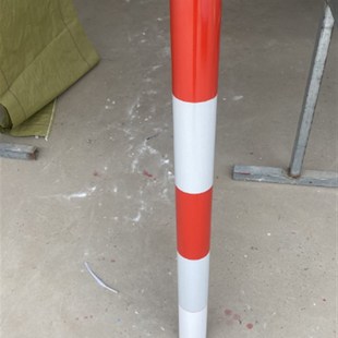 PVC道口桩警示柱红白反光路障示警桩玻璃钢方柱反光标志桩标识桩