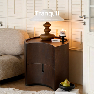 已夏意式 设计师高级感卧室家用储物床头柜 极简弧形中古2025款