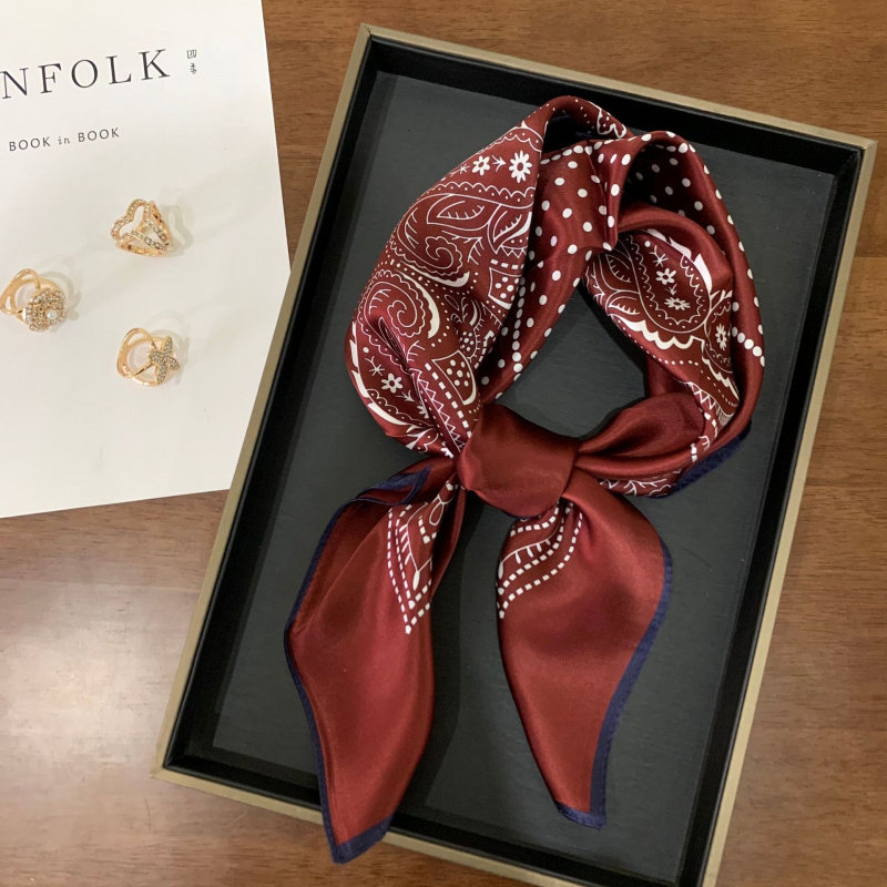 春季韩版红色腰果花小波点领巾真丝围巾飘带100%桑蚕丝丝巾70方巾