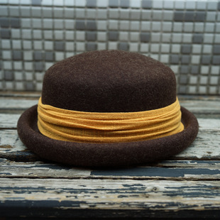 日系复古黑色棕色羊毛呢贝雷帽女秋冬棉麻布可爱百搭卷边毛毡礼帽