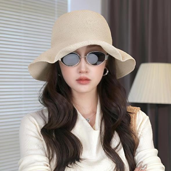 夏季新款手工编织草帽子女镂空透气渔夫帽海边出游百搭防晒遮阳帽