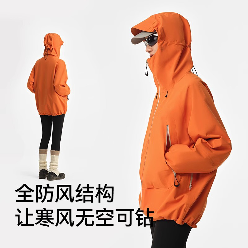 户外防风冲锋衣女新款秋季防水硬壳登山服男秋冬宽松加厚连帽机能
