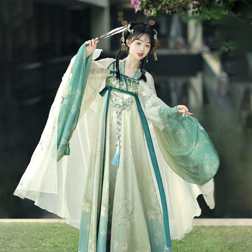 原创绿漪汉服女中国风改良汉元素里衣披风披帛齐胸裙套装绿色仙气