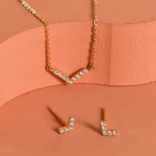 VRAI芮爱钻石耳钉项链