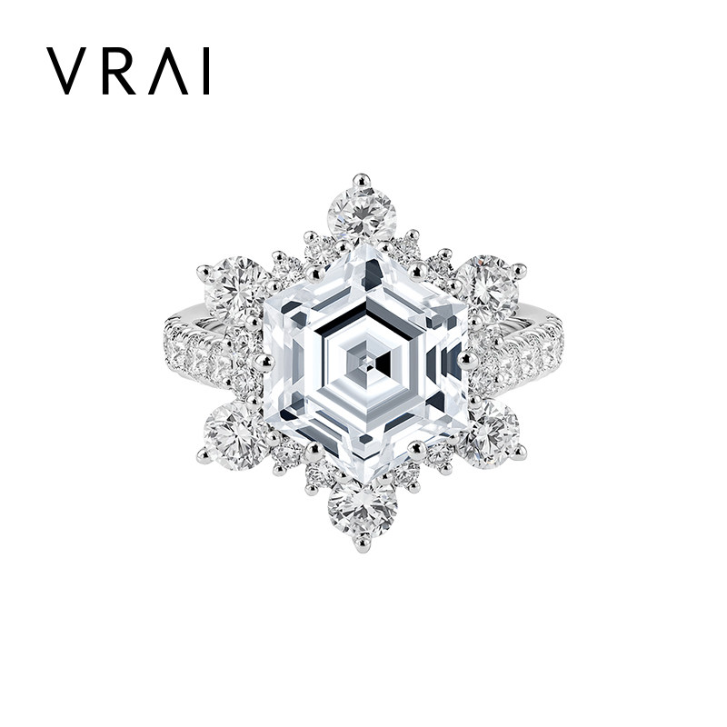 【现货】雪花围钻六边形婚戒 铂金求婚钻戒 显大轻奢设计