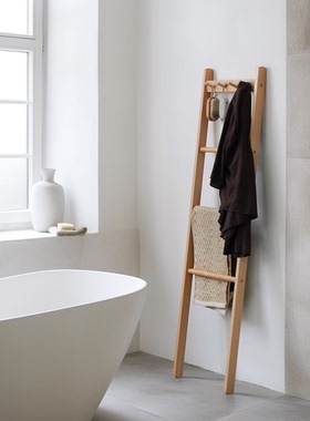 日式实木毛巾架卫生间置物架一体浴缸夹缝厕所免打孔落地毯子架