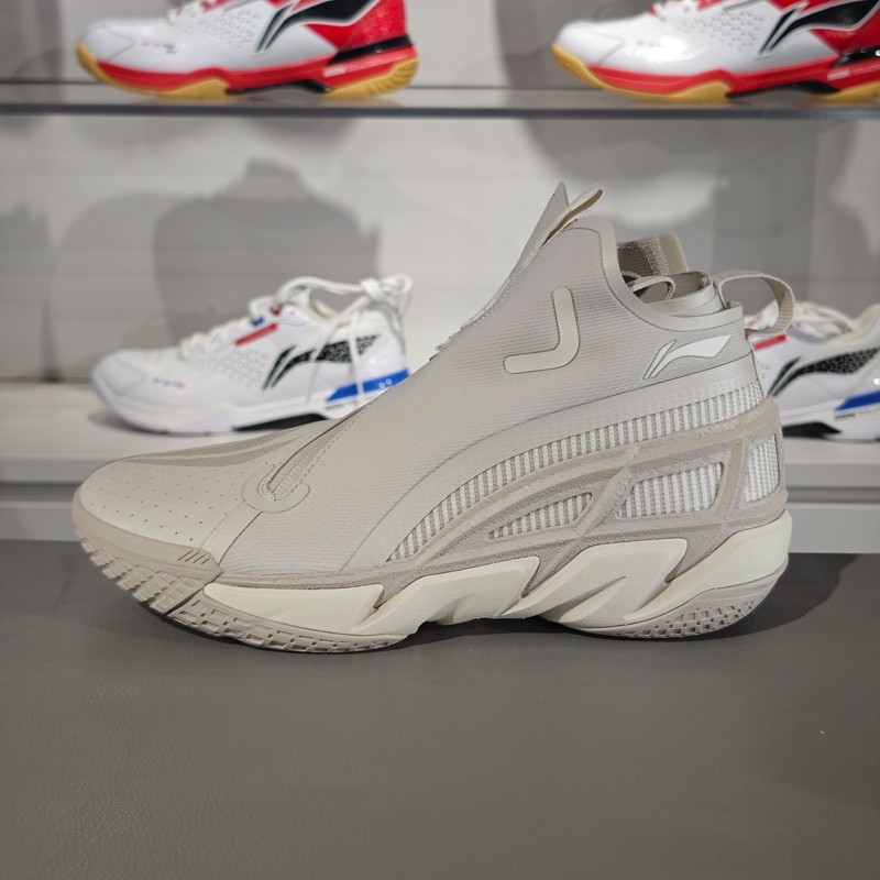 正品李宁冬新款反伍4 WNTR男子轻量高回弹中帮篮球外场鞋ABFU031