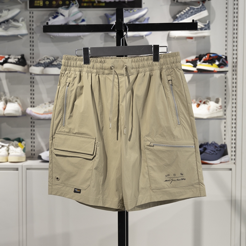 李宁男子透气宽松休闲短裤