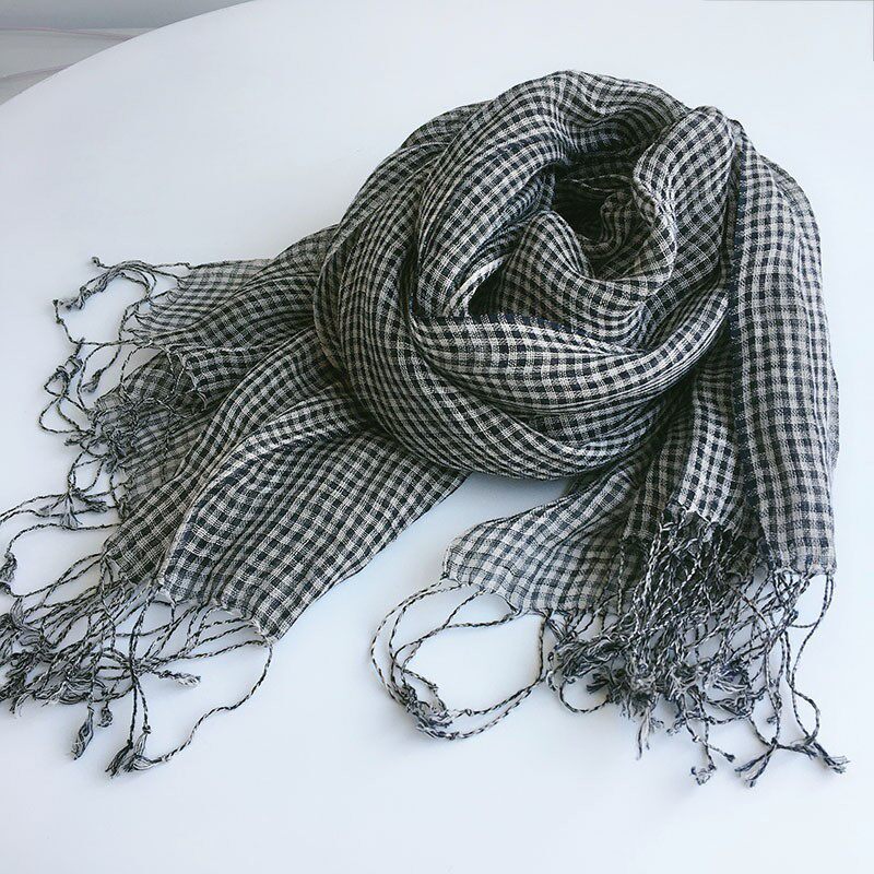 跨境外贸格子棉麻围巾女式日系文艺披肩长款四季可用保暖遮阳丝巾