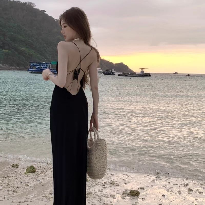 蝴蝶露背蕾丝吊带连衣裙女装夏季性感辣妹度假黑色收腰包臀长裙子