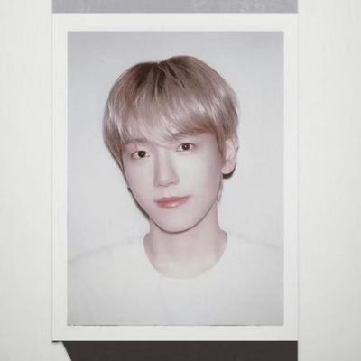 新款边伯贤撕拉拍立得饭制三寸小卡LOMO小卡粉丝收藏卡送闺蜜纪念