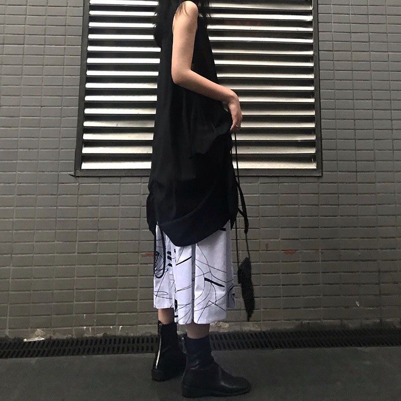 山本耀司暗黑系女裝山本風寬松背心連衣裙夏+抽象塗鴉百搭半身裙在類目 女裝/女士精品, 連衣裙中 - 來自Buy2taobao.com提供專業的淘寶代購服務