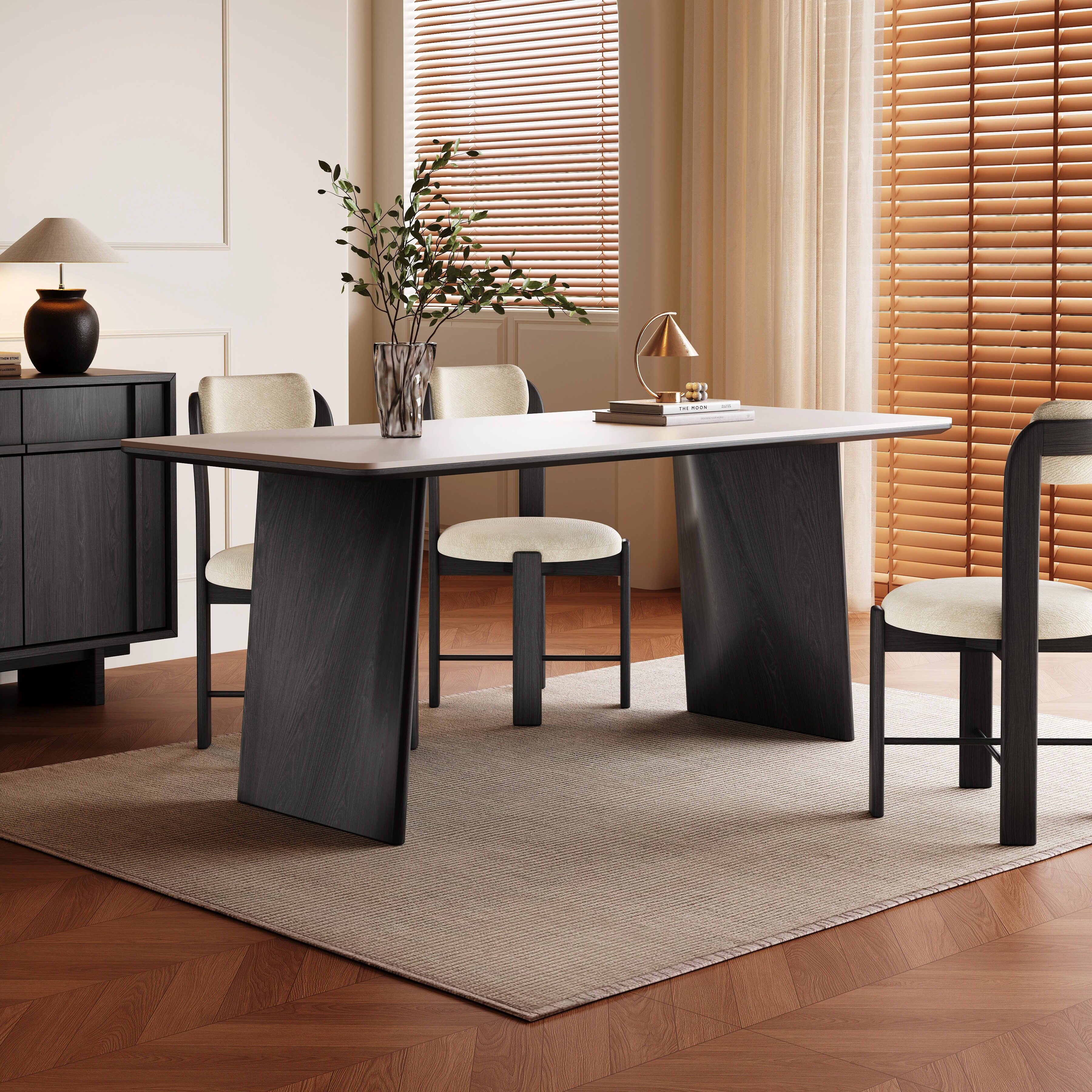 实木餐桌小户型家用2025新款饭桌白蜡木法式复古哑光纯白岩板餐桌