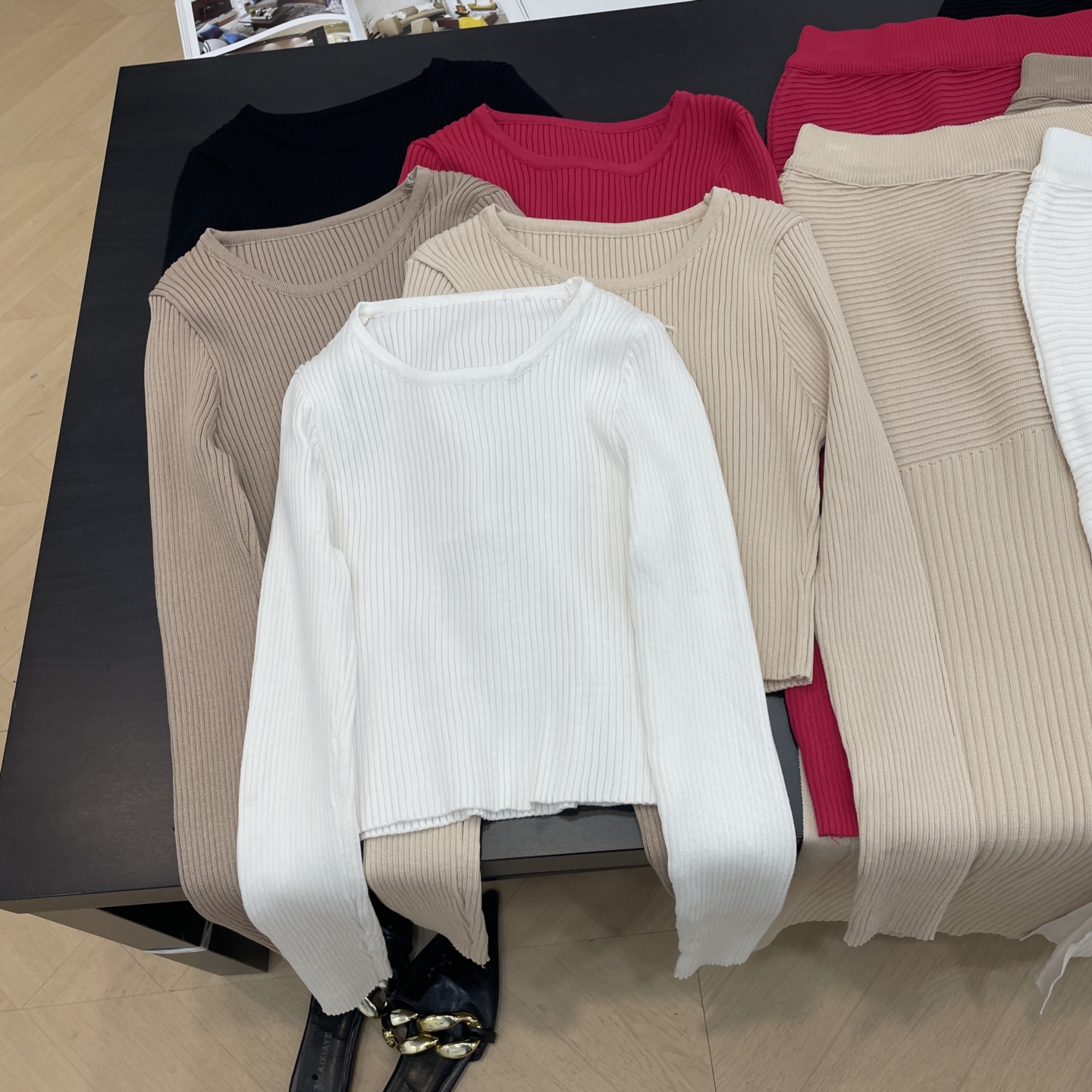 套装女显瘦显身材长袖上衣+松紧腰纯色百搭半身裙J#28