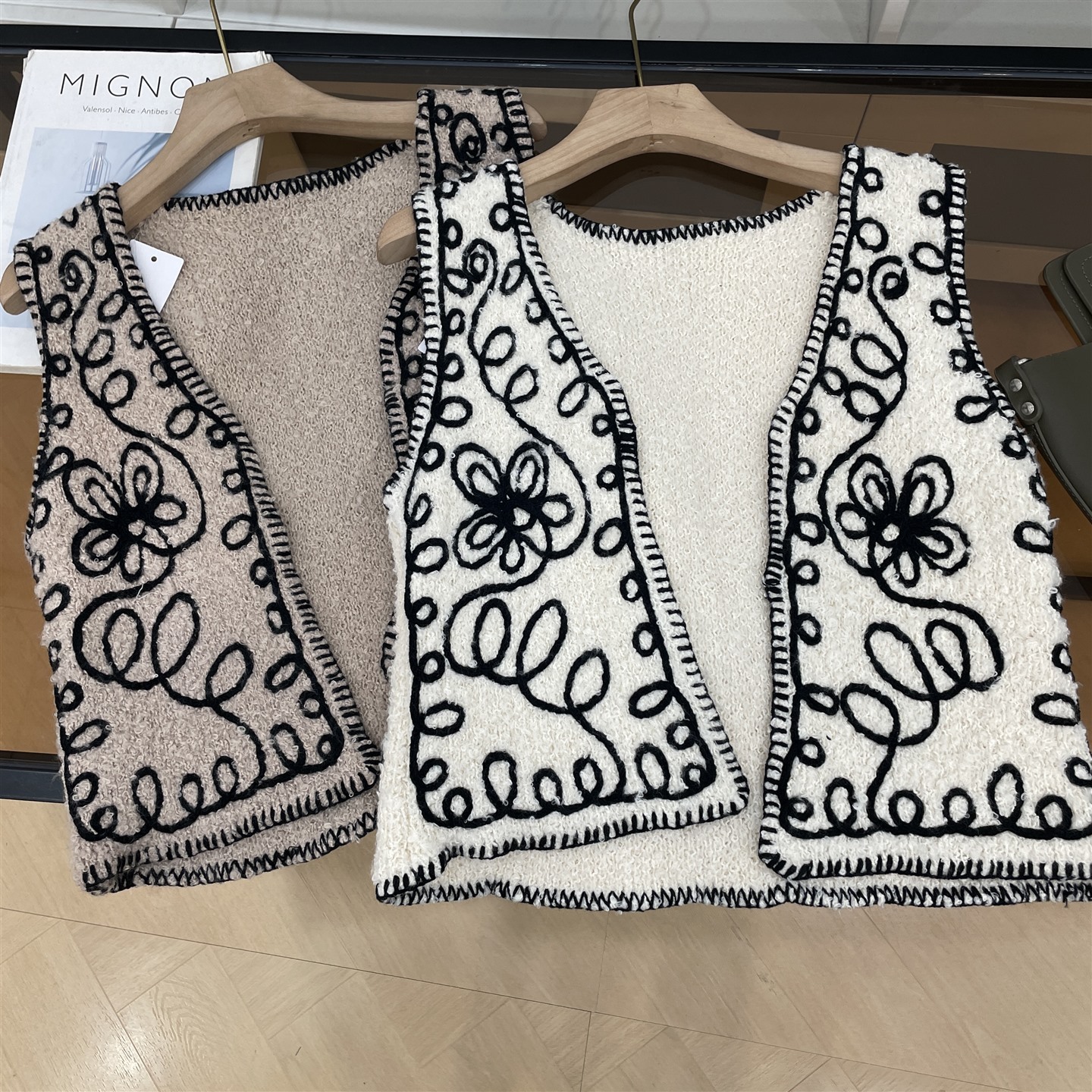 复古钩花针织马甲背心女秋新款无袖上衣外套J#10