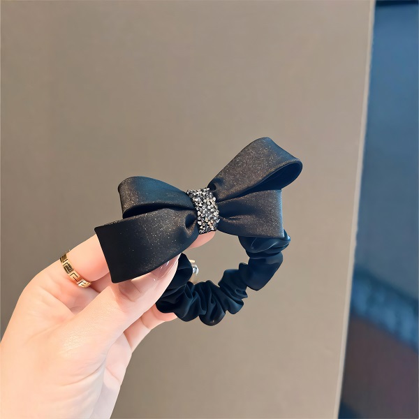 设计师原创高级感气质轻奢缎面蝴