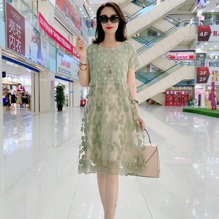 2021新款淑女中年气质针织拼镂空真丝刺绣高端洋气圆领宽松连衣裙