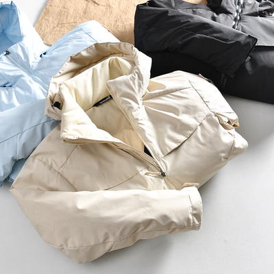 无缝压胶防风防水连帽羽绒服外套