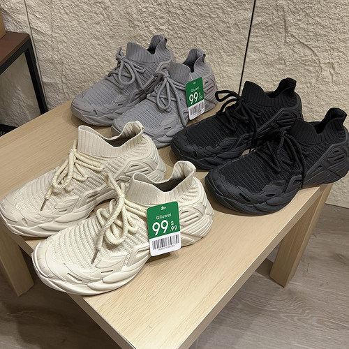 美式机甲风透气网面运动休闲鞋