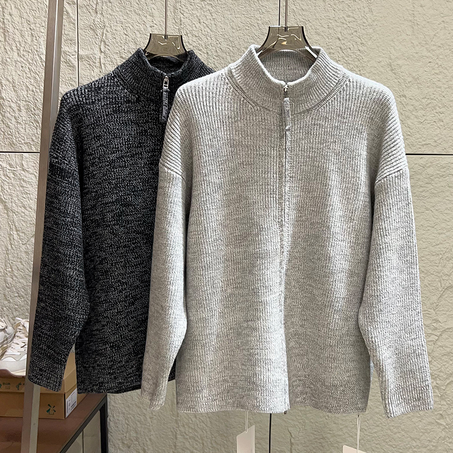 柔软亲肤立领针织开衫毛衣外套