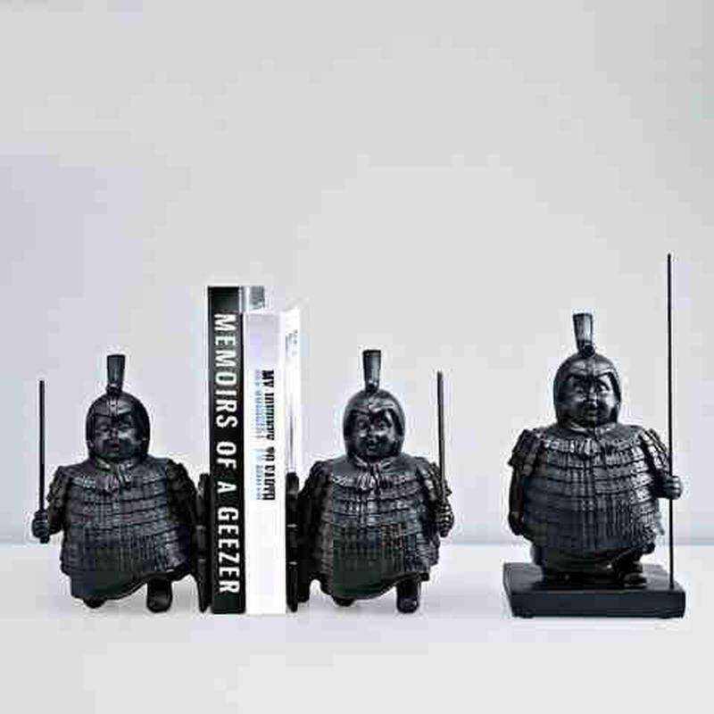 复古风秦代兵马俑士兵摆件胖卫兵书挡书立家居书房橱窗装饰摆设
