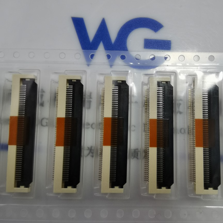 F31L-1A7H1-11050 FPC 0.5mm 50pin 带卡扣 车载主板连接器 仓储