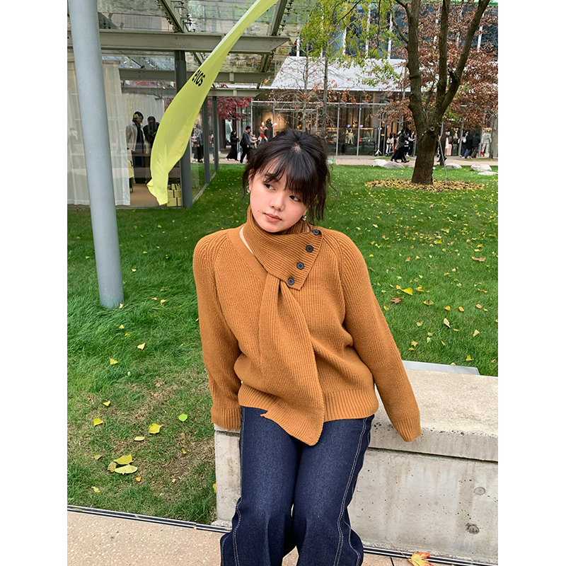 【清仓特价7折】大码微胖设计感圣诞纯色围巾系扣针织毛衣胖mm