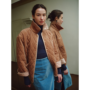 PaleBlueDot蓝点2025冬季复古慵懒风缎面拼接翻折领绗棉廓形外套