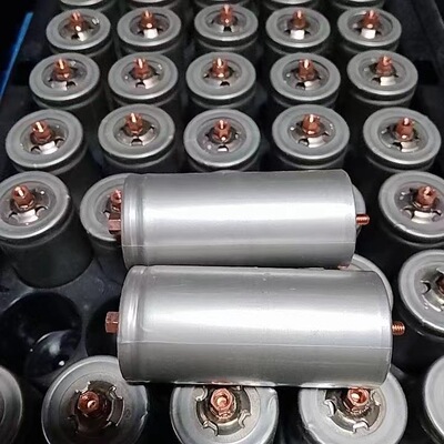 磷酸铁锂32650 3.2v 5500mAh 沃特玛锂电池螺丝头 灯具电动车