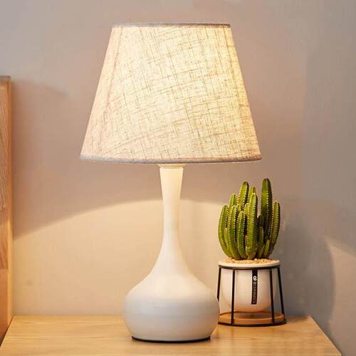 Warm Bedroom Bedside Lamp Eye Protection Romantic Table Lamp