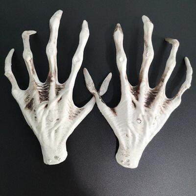 Halloween skeleton son skeleton hand horror decoration骷髅手