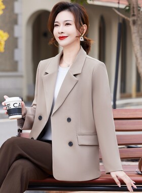 小个子妈妈春装洋气西装外套女2025新款中老年春秋上衣休闲小西服