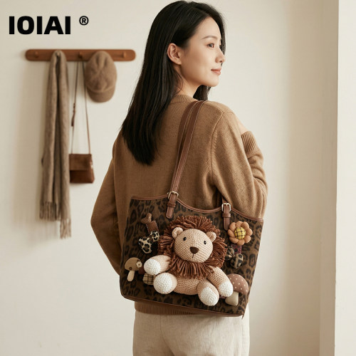 IOIAI小众不撞款托特包大容量原创设计狮子单肩腋下包包女高级感
