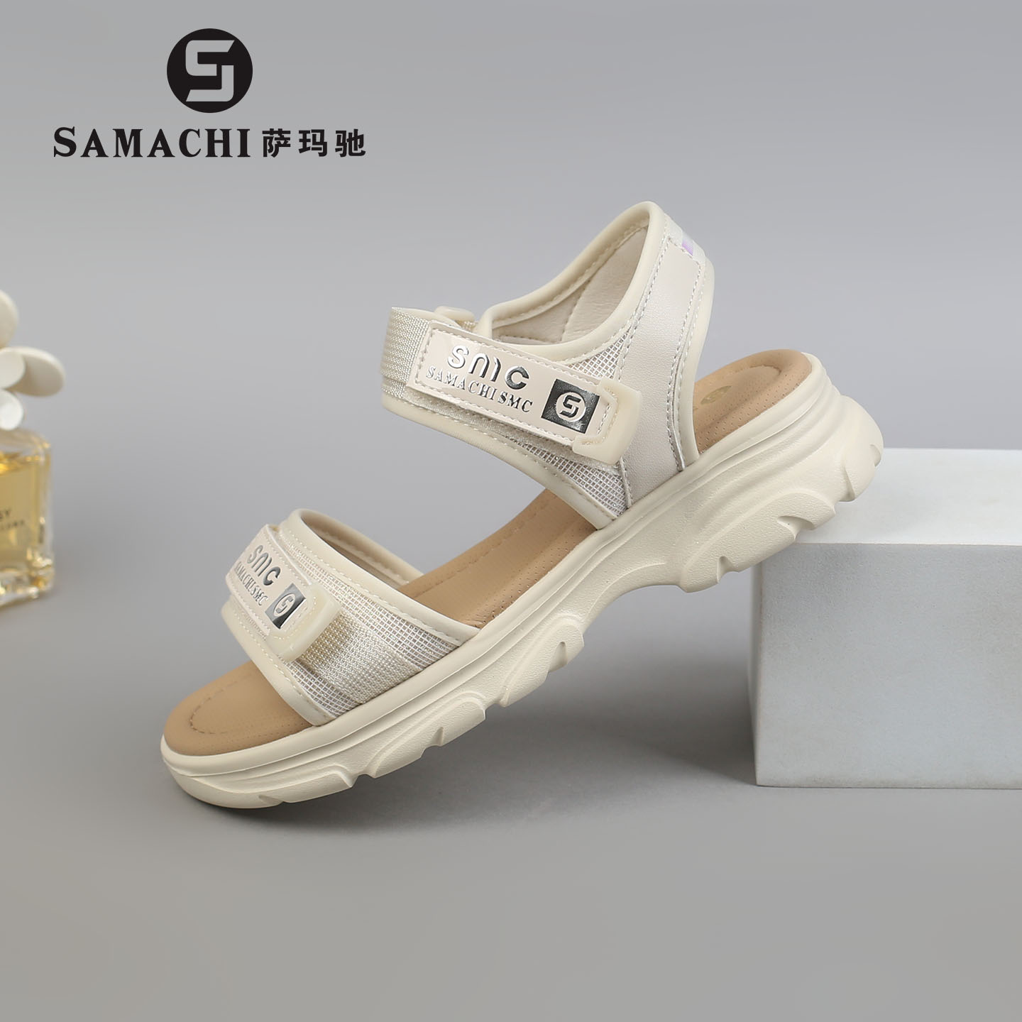 萨玛驰厚底凉鞋女2026新款时尚平底露趾休闲魔术贴软底轻便运动鞋