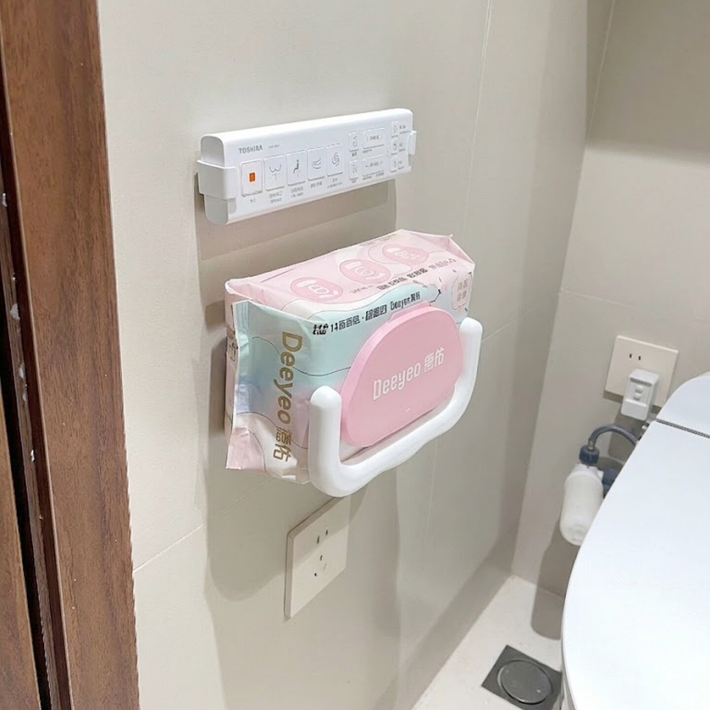 卫生间纸巾架厕纸湿厕纸架浴室洗脸巾置物架壁挂式免打孔收纳架