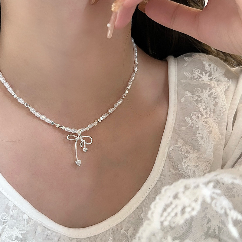 蝴蝶结爱心锆石吊坠珍珠碎银项链女轻奢复古优雅百搭颈链锁骨链