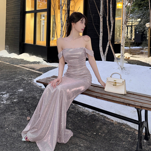 AhhCute 闪闪一字肩小众吊带连衣裙高个子坠地长裙 许你耀眼